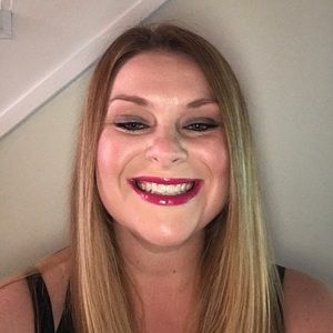 Meet your Posher, Hilary